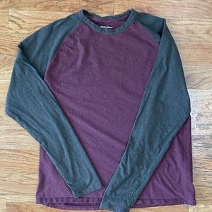 Banana Republic Men’s XL Long Sleeved T-shirt